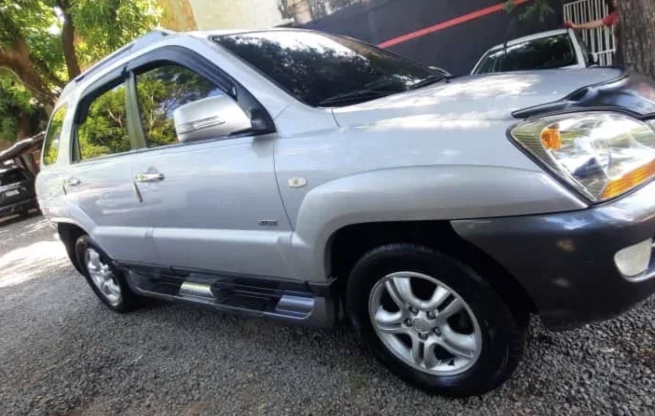 Kia  Sportage - Foto 2