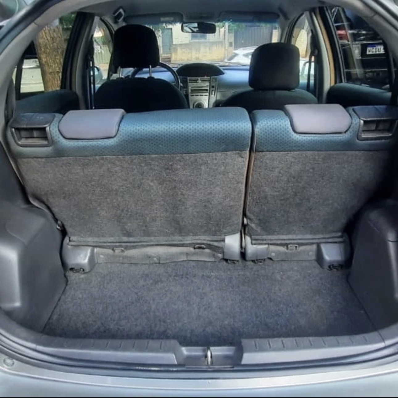 Toyota New Vitz - Foto 10